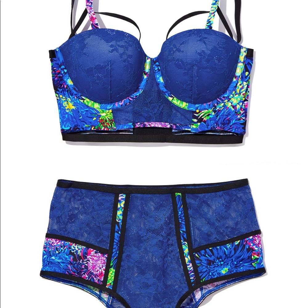 Mary Katrantzou set 💙